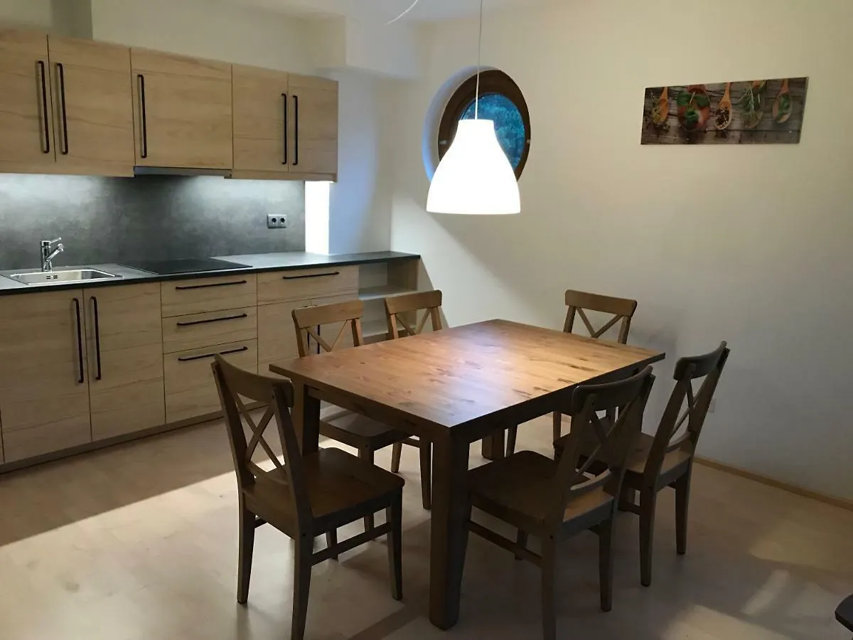 Apartment-Ferienwohnung Sonja In Innsbruck-Igls אינסברוק